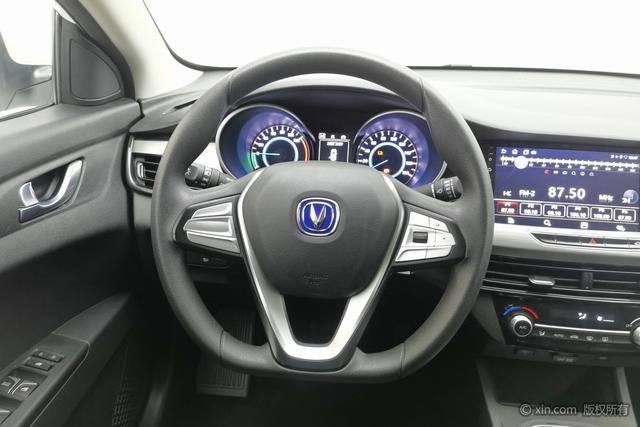 Changan Eado EV 2023 #16 Changan Eado EV 2023 car image #16