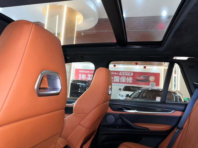 BMW X5 M 2017 car image #16