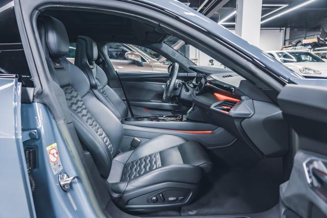 Audi RS e-tron GT 2023 car image #16