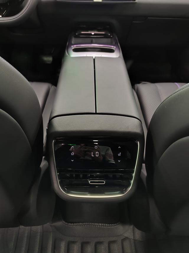 Deepal L07 2025 car image #16