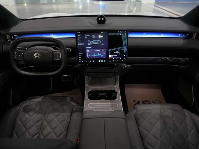 蔚来 蔚来ET9 2025 汽车图片 #16