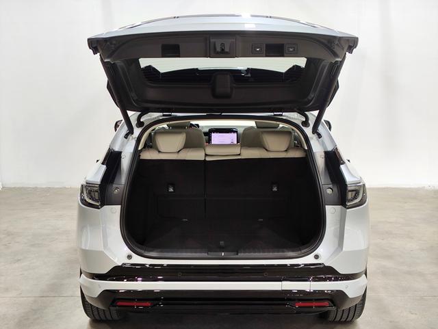 Honda P7 2025 car image #16