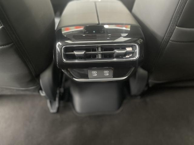 Honda P7 2025 #16 Honda P7 2025 imagen de coche #16