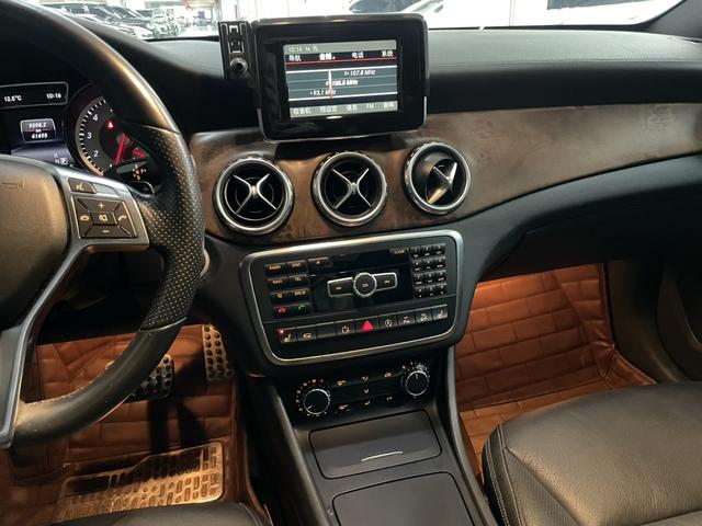 Mercedes-Benz GLA Class (Imported) 2015 #16 Mercedes-Benz GLA Class (Imported) 2015 car image #16