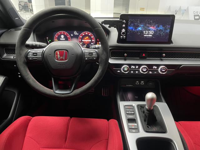 Honda Civic (Imported) 2024 car image #16