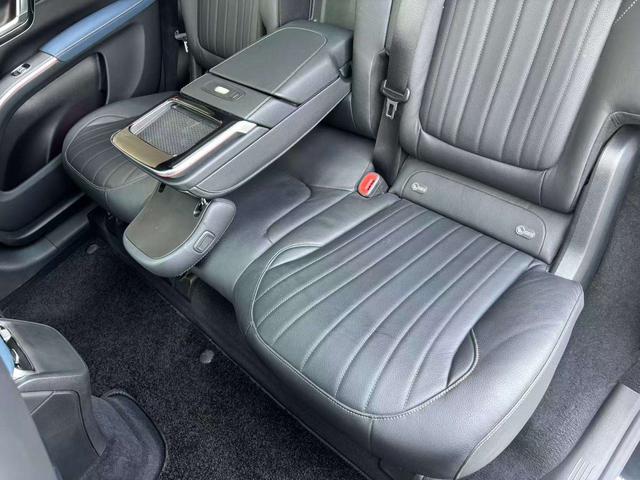 Mercedes-Benz EQS SUV 2023 car image #16