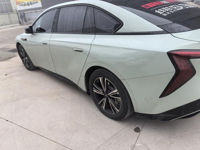 HongQi EH7 2024 car image #16