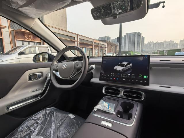 零跑汽车 零跑B01 2025 汽车图片 #16