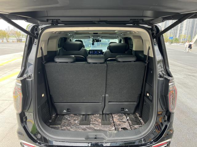 HongQi HQ9 2023 car image #16