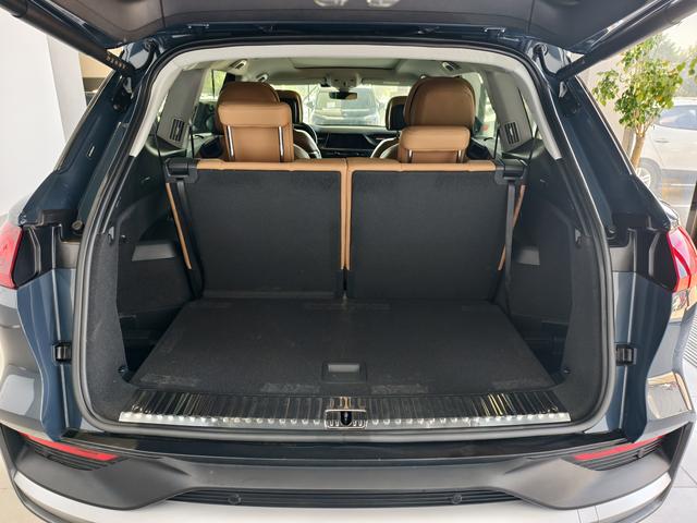 Audi Q6 2024 imagem de carro #16