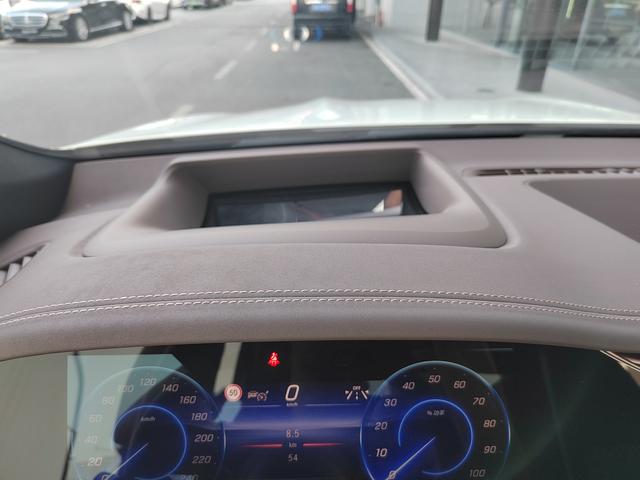 Mercedes-Benz EQS SUV 2025 #16 Mercedes-Benz EQS SUV 2025 car image #16