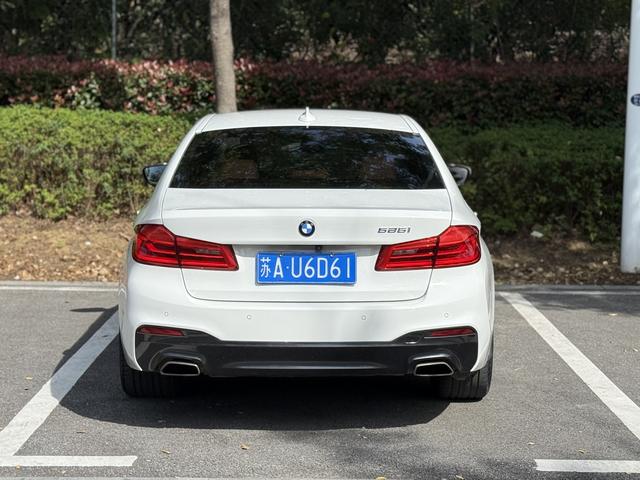 BMW 5 Series (Imported) 2018 car image #16