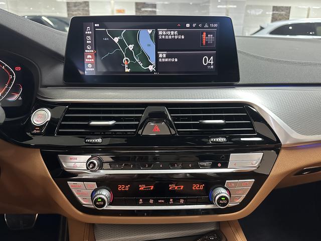 BMW 5 Series (Imported) 2020 car image #16