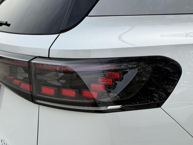 Volkswagen ID.6 Crozz 2024 car image #16