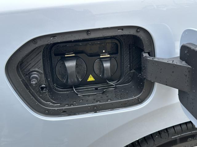 零跑汽车 零跑B01 2025 汽车图片 #16