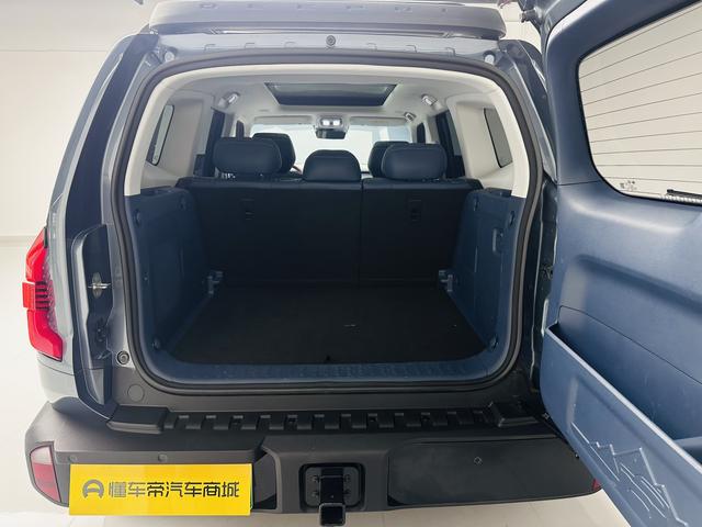 Deepal G318 2024 immagine di auto #16