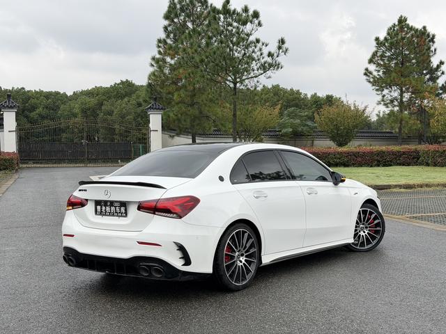 Mercedes-Benz A AMG 2020 image de voiture #16