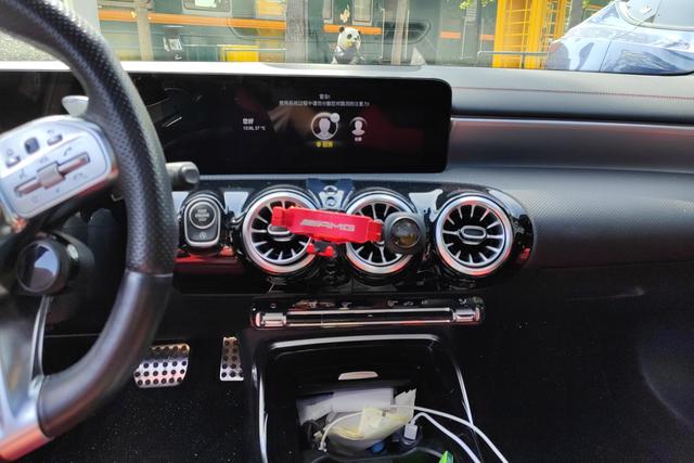 Mercedes-Benz A AMG 2022 image de voiture #16