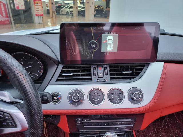 BMW Z4 2011 #16 BMW Z4 2011 car image #16