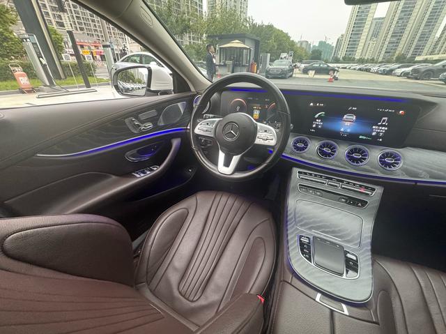 Mercedes-Benz CLS Class 2020 car image #16