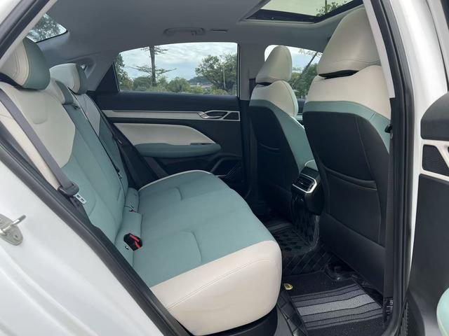 GEELY Emgrand L HiP 2023 car image #16