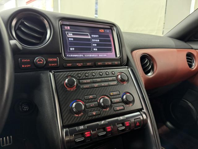 日产 日产GT-R 2015 汽车图片 #16