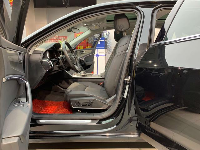 Audi A6L e-tron 2020 immagine di auto #16