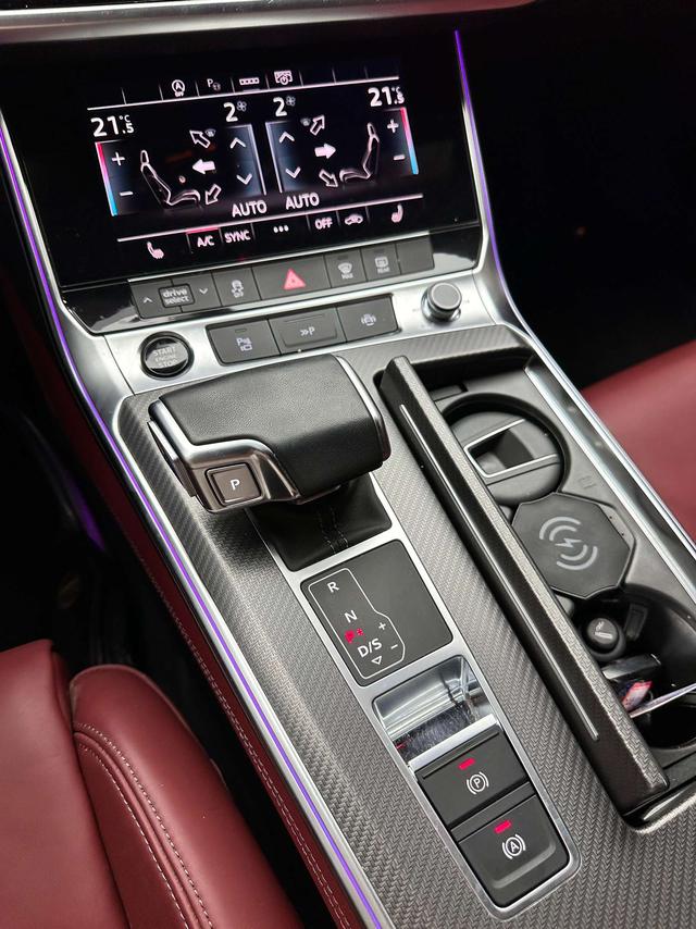 Audi A7L 2024 car image #16