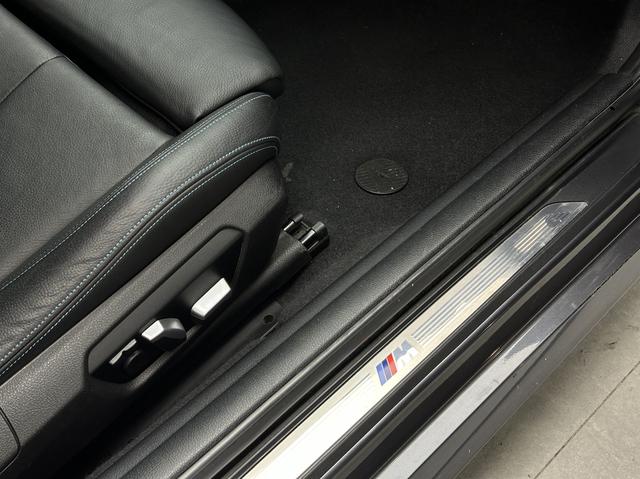 BMW M8 2018 #16 BMW M8 2018 car image #16