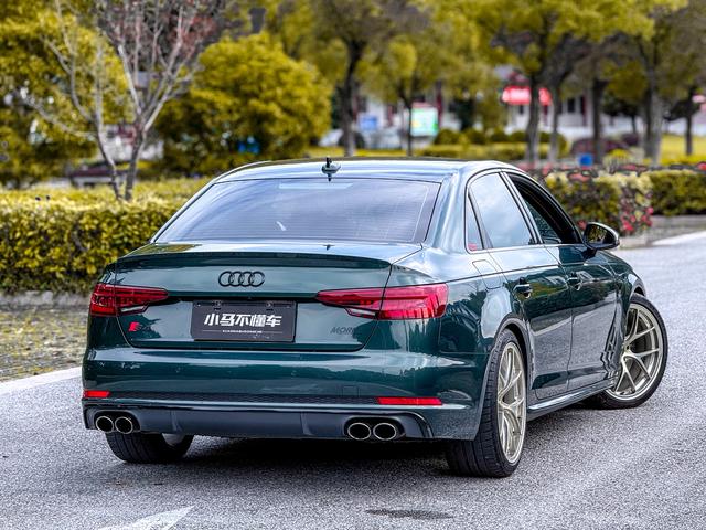 Audi S4 2019 صورة سيارة #16