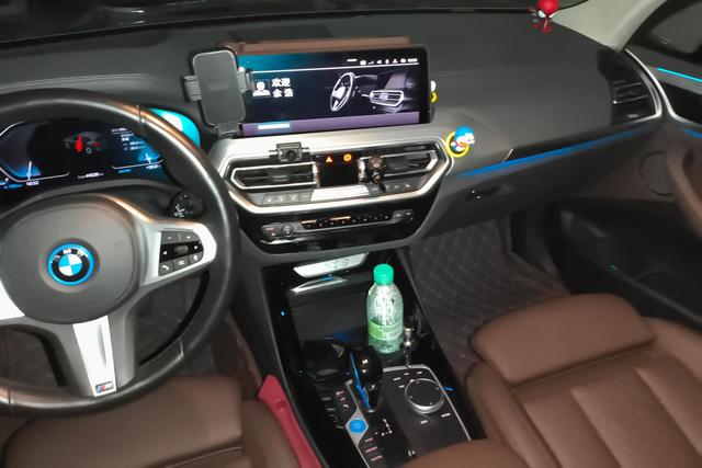 BMW iX3 2021 #16 BMW iX3 2021 car image #16