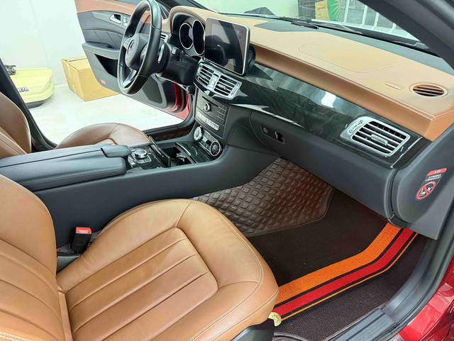 Mercedes-Benz CLS Class 2016 car image #16