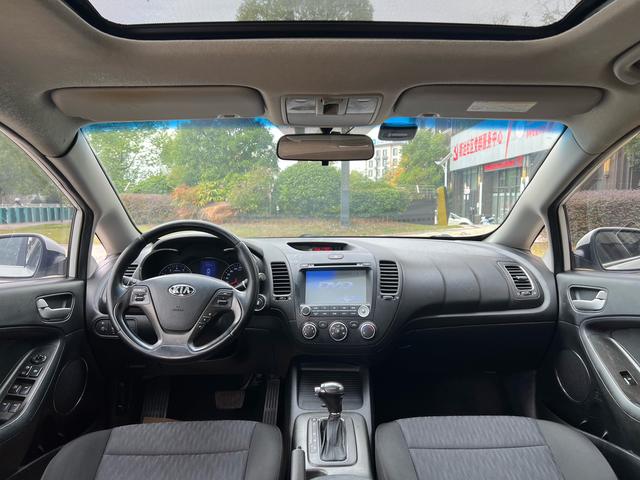 起亚 起亚K3新能源 2014 汽车图片 #16