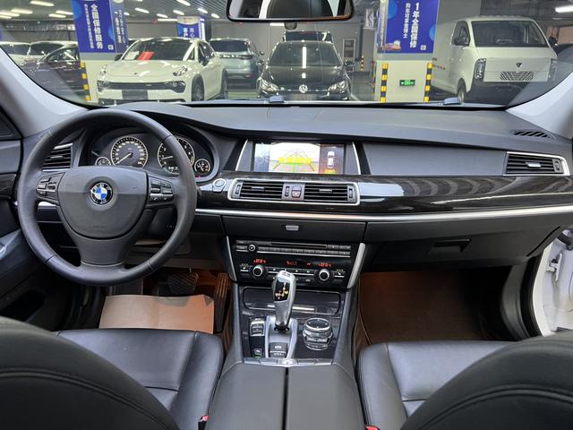 BMW X7 M60i 2014 #16 BMW X7 M60i 2014 car image #16