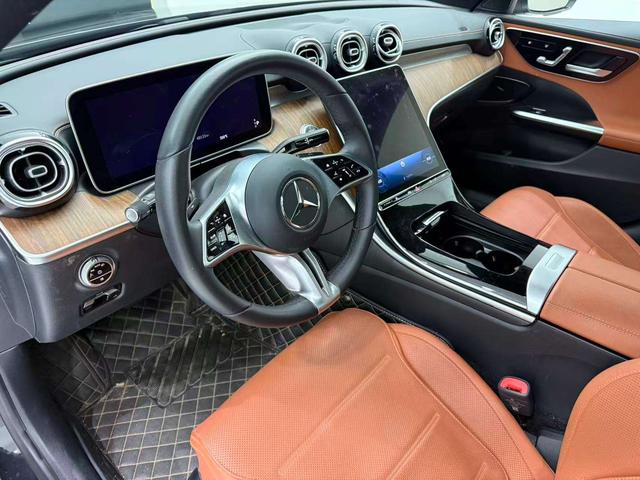 Mercedes-Benz R Class 2023 car image #16