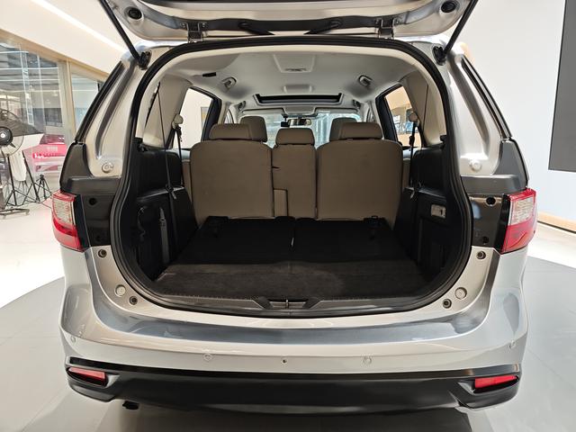 蔚来 蔚来EC7 2011 汽车图片 #16