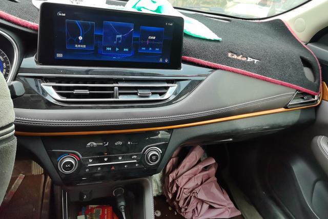 Changan Eado DT 2019 car image #16