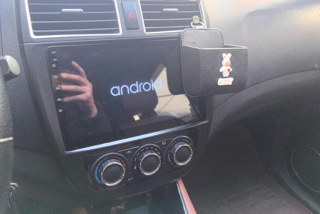 Forthing JOYEAR X5 2015 #16 Forthing JOYEAR X5 2015 car image #16