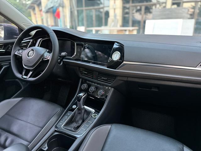 Volkswagen Sagitar 2022 immagine di auto #16