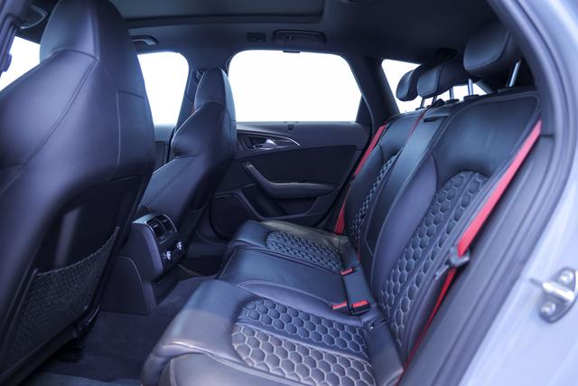 Audi RS 6 2016 صورة سيارة #16