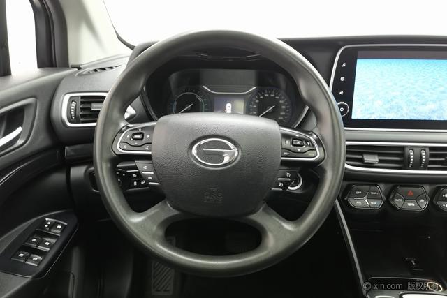 GAC ix4 2018 immagine di auto #16