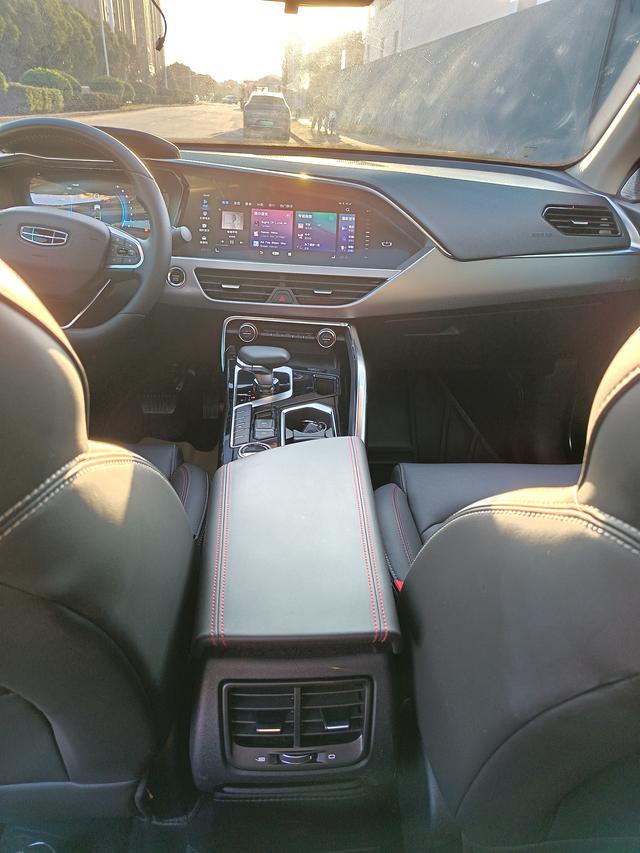 GEELY Tugella S 2021 car image #16