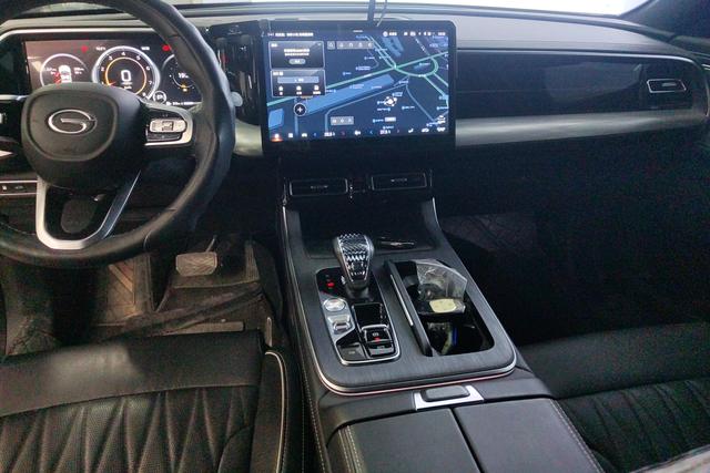 GAC Trumpchi GS8 2024 #16 GAC Trumpchi GS8 2024 car image #16