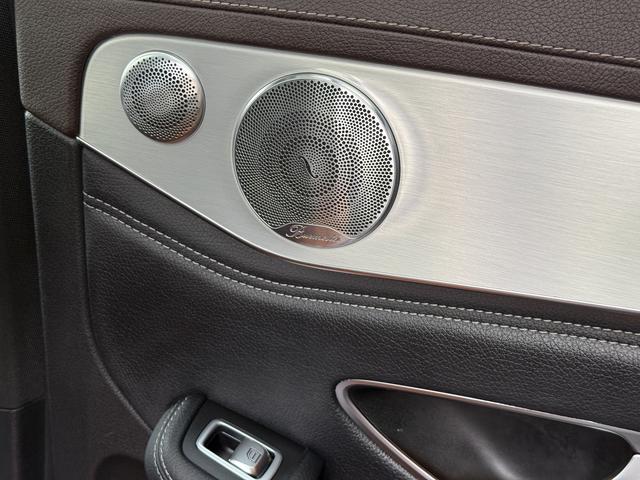 Mercedes-Benz GLC Class 2016 car image #16