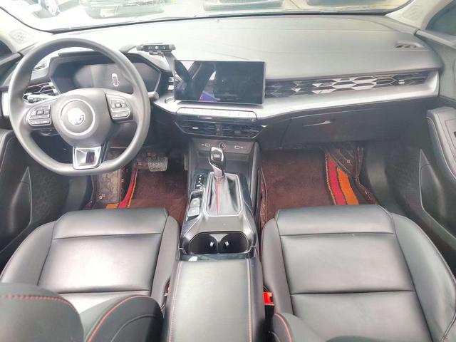 5 2021 immagine di auto #16