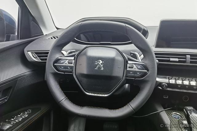 Peugeot 5008 2017 car image #16