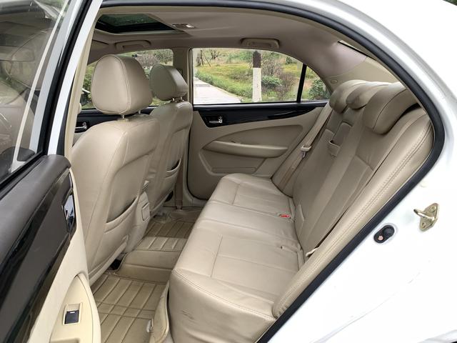 GEELY GC7 2013 car image #16