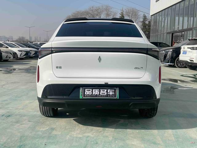 Livan 7 2025 car image #16