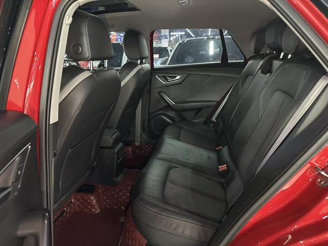 Audi Q2L e-tron 2020 car image #16