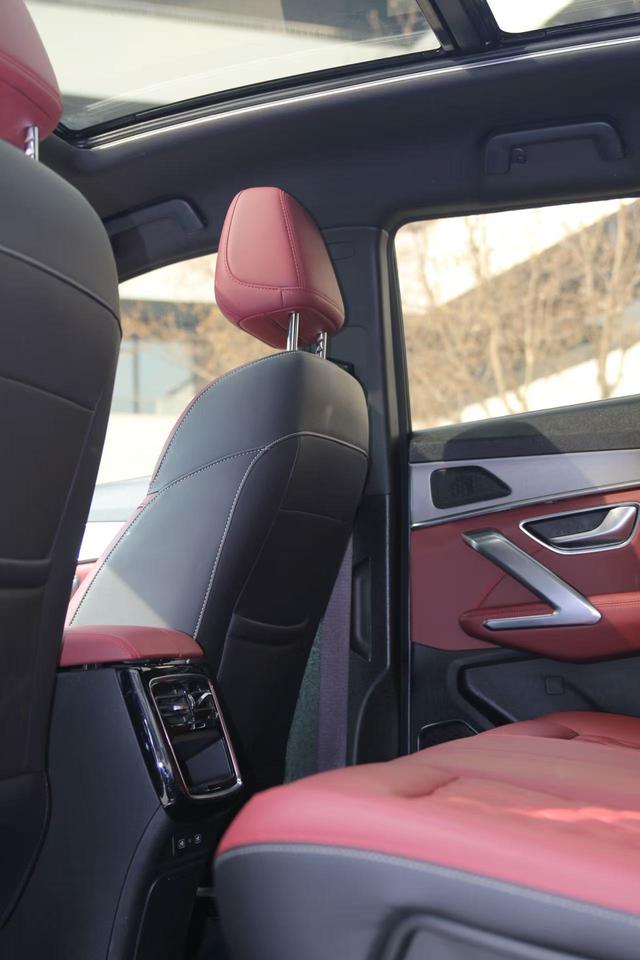 Jetour X70 PLUS 2025 immagine di auto #16